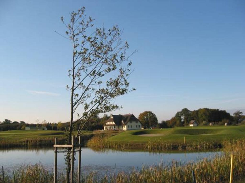 Golfcentrum Schloss Karnitz Ruegen Garz  Buitenkant foto